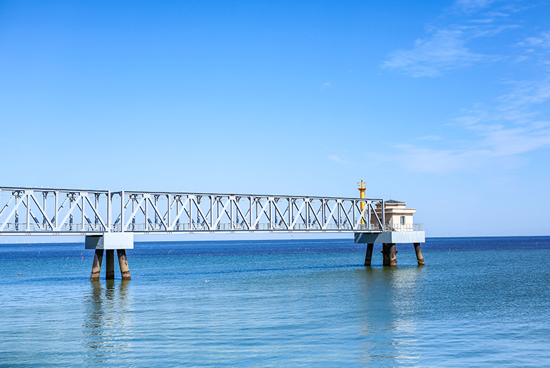 鋼結(jié)構(gòu)油漆廠家解析水性氟碳漆特點(diǎn)有哪些！